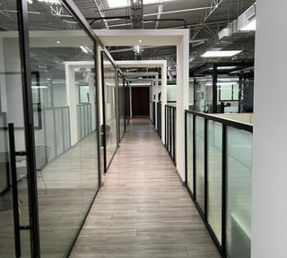 Local Comercial con oficinas en Renta en zona 13