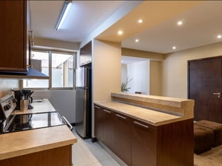 En Alquiler Apartamento amueblado en Zona 14 - 2