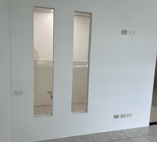 Oficina en renta de 82 m2 en Zona Pradera, Zona 10