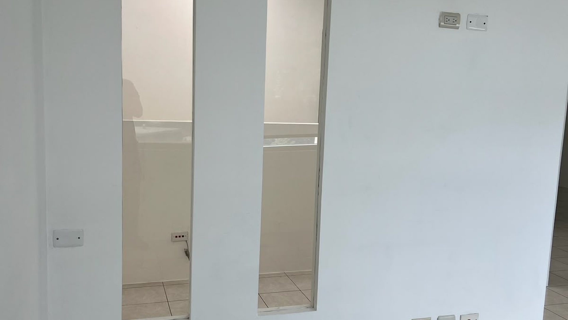 Oficina en renta de 82 m2 en Zona Pradera, Zona 10