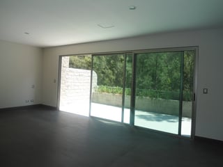 En renta apartamento en Ladera de Florencia zona 10 - 4