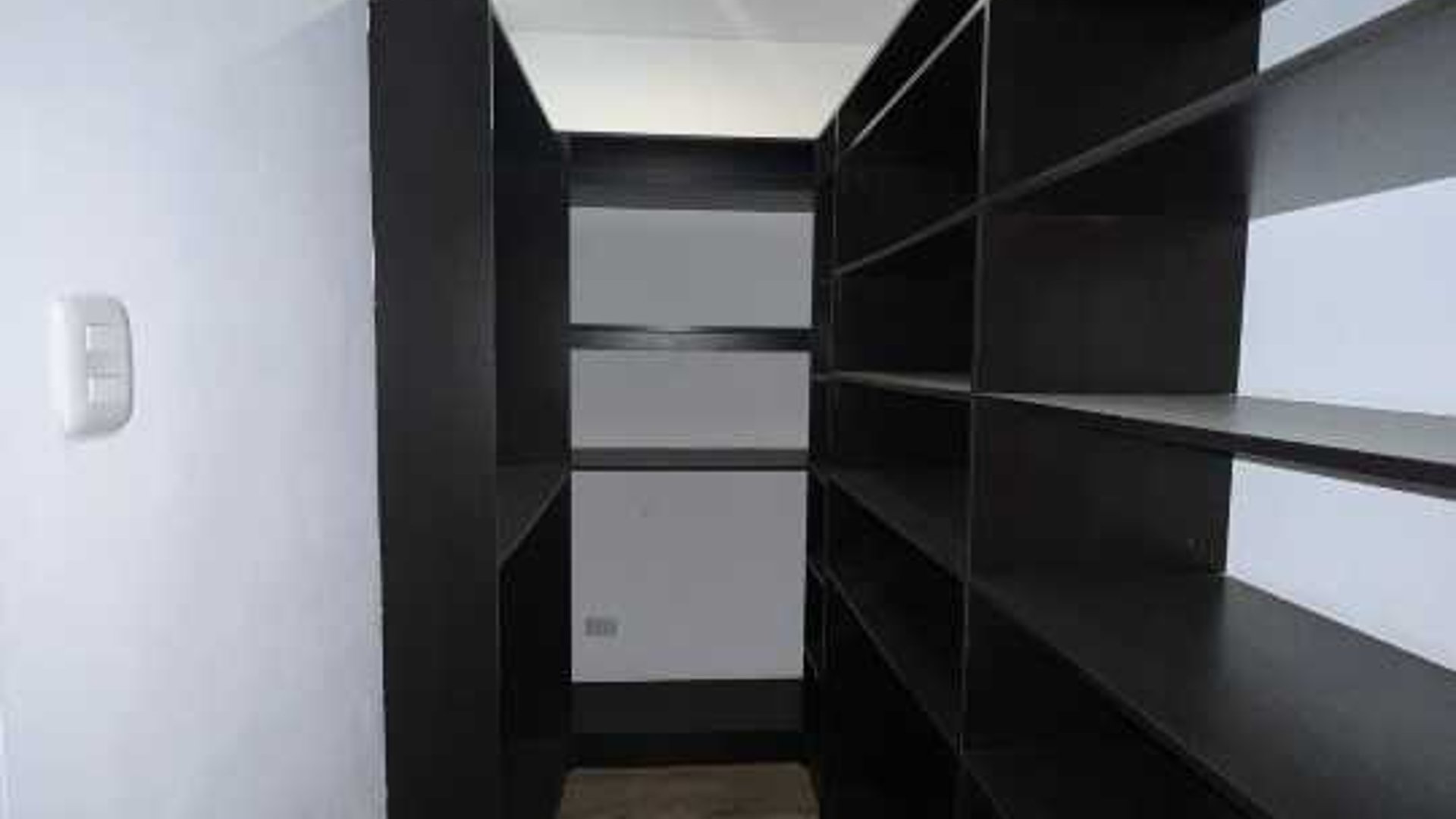 Vendo Lindo y Amplio Penthouse Edificio Antiguo zona 14 - Miniatura 19