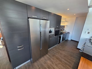 Apartamento en venta amueblado de 3 habitaciones en zona 10 Ref-5550 - 5
