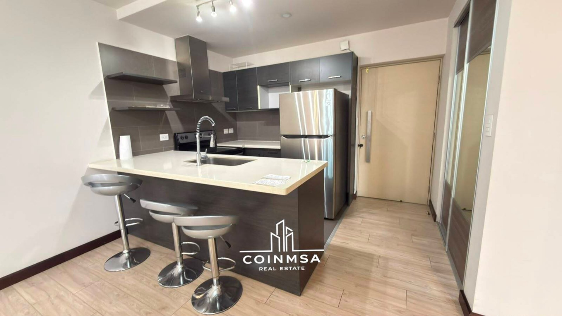 Apartamento en Renta zona 10 / Venti4 - Miniatura 4