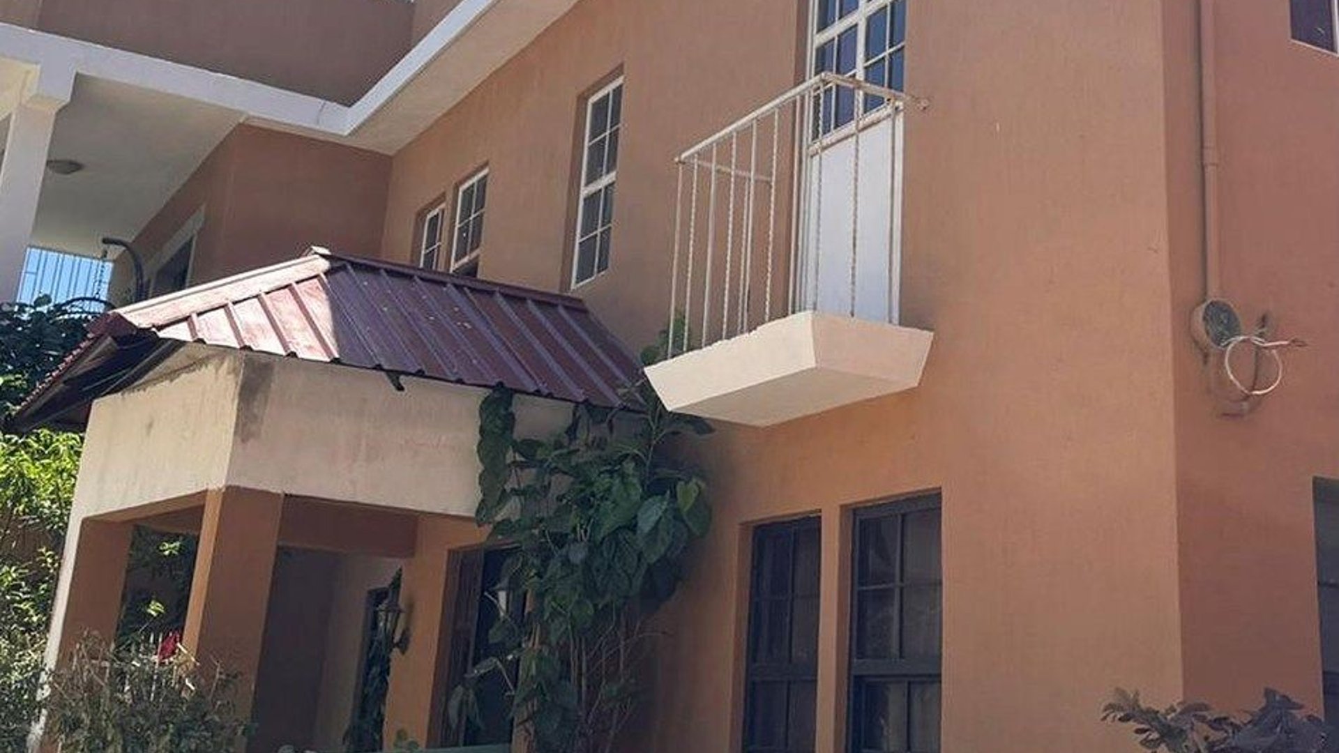 CASA EN VENTA EN ZONA 17