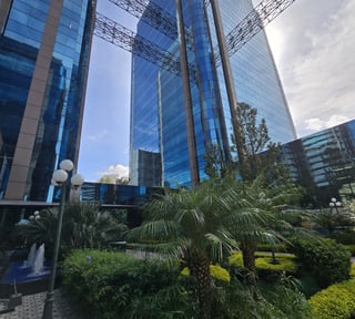 Alquiler Oficina con 315m2 en Zona 14 Europlaza