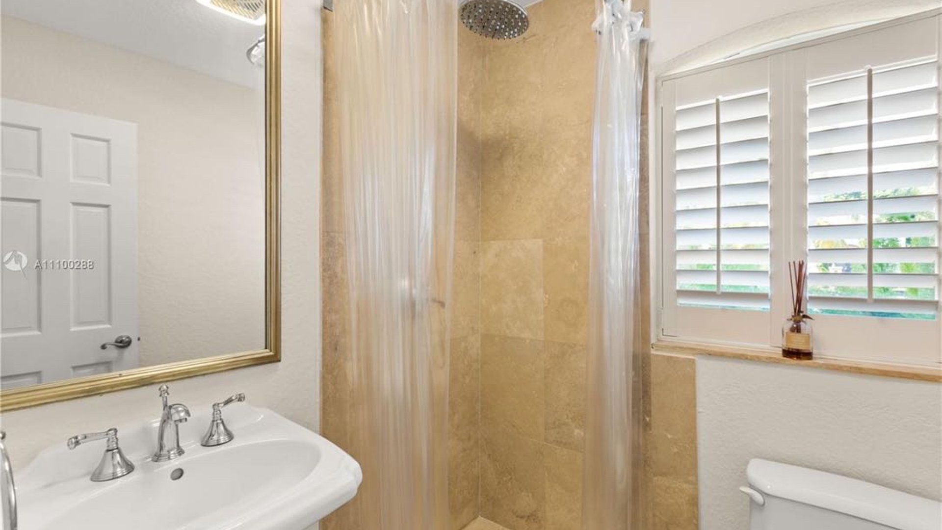 CASA EN VENTA EN CORAL GABLES - Miniatura 19
