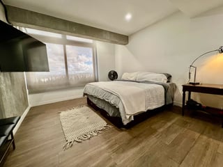 Venta de apartamento de 2 niveles en Edificio Granat, Zona 4 - Image 10