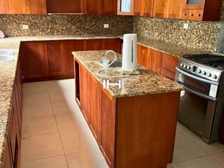 VENTA DE CASA EN CARRETERA A EL SALVADOR KM. 19.9. CERCA DE PRICESMART - Image 7