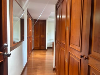 Apartamento Amueblado en Renta, Zona 14 Edificio Marqués del Valle - Image 13