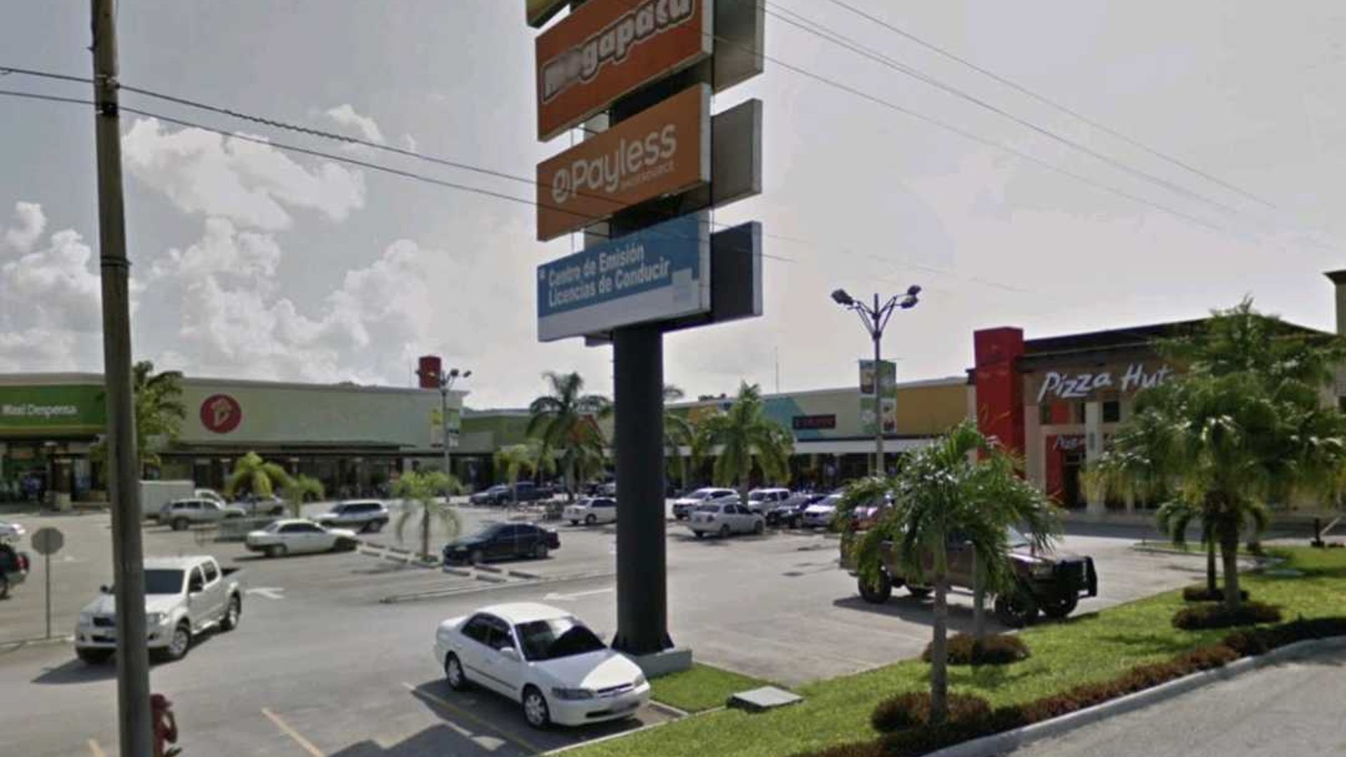 LOCAL COMERCIAL EN RENTA EN PETEN 