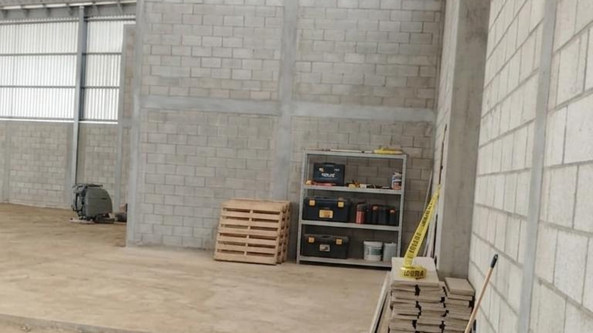 Bodega Grande En Renta En Chimaltenango - Miniatura 2