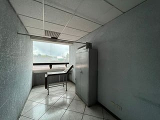 Local comercial en venta y renta, en Zona 5 - Image 7