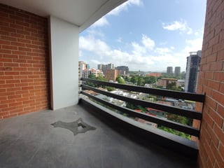 Apartamento en Alquiler en la zona 10 Guatemala - 2