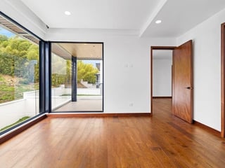 Casa de Lujo en Venta o Alquiler – Sauces del Pulté Ecuestre, Zona 16 - 3