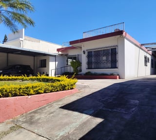 Casa De Un Nivel Colonia Monte Maria Zona 11 Dentro De Garita