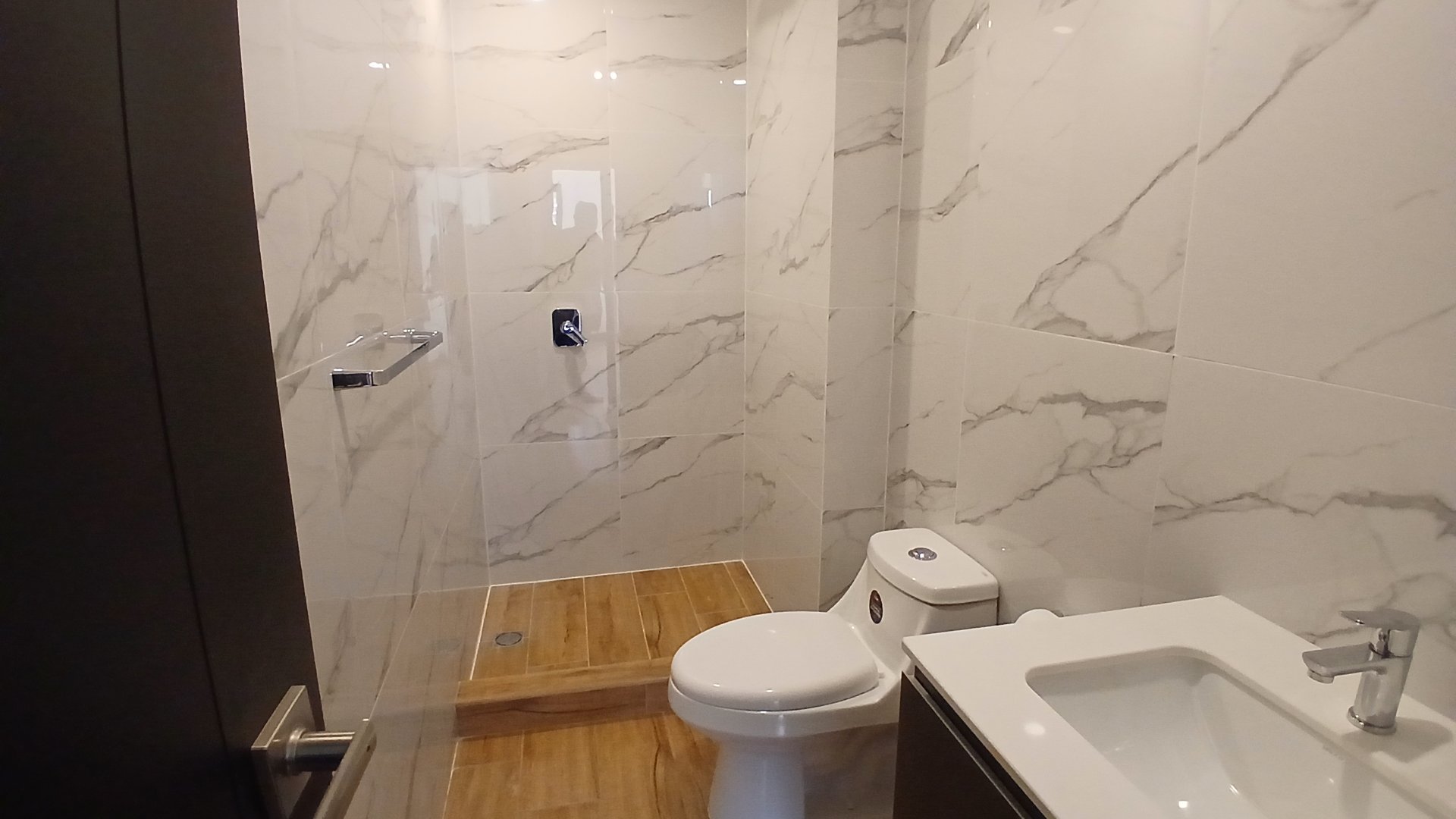 Apartamento de Lujo Zona 15 - Venta Guatemala - Miniatura 11