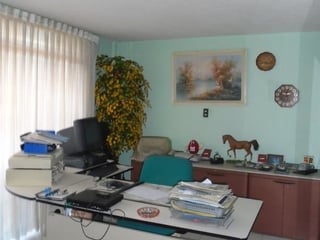 OFICINA COMERCIAL EN VENTA AGUILAR BATRES SUR - 5