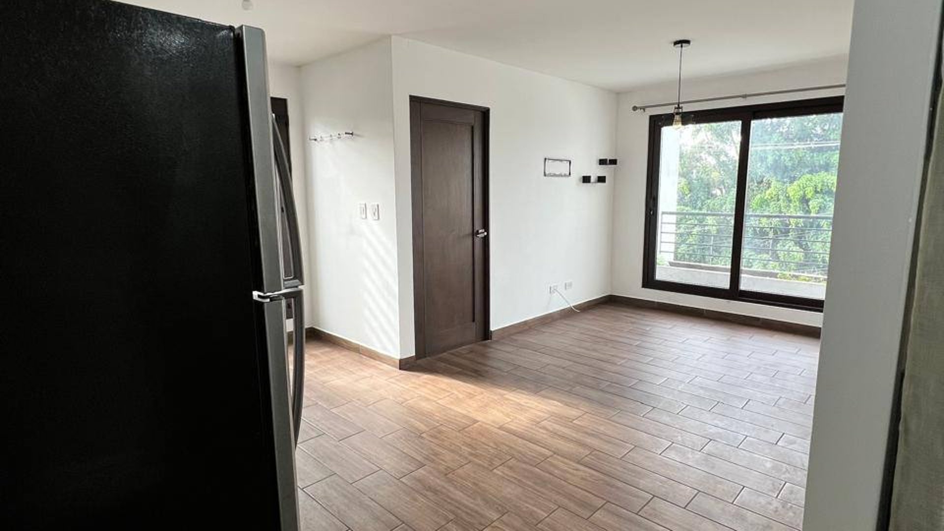 Apartamento en venta-renta en edificio Balmes 47 zona 11 - Miniatura 3