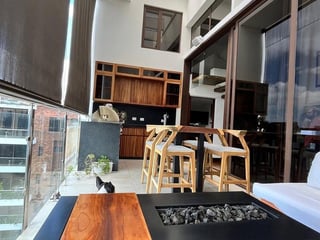 Penthouse en Venta con Vista a los Volcanes – Vista Hermosa II, Zona 15 - Image 2