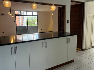 RENTA APARTAMENTO LAS HADAS ZONA 15 - 4