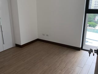 Apartamento en venta, en Zona 15 - 3