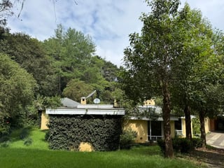 Renta y Venta de Casa amplia con nacimiento de agua en San Rafael Km.16 CAES - 2