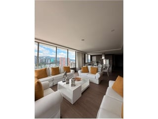 Apartamento de Lujo en Venta – Torre Caprese, Zona 15 - 4