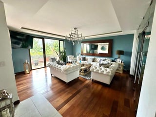 📍 CASA EN VENTA – RESIDENCIAS CONCEPCIÓN, COND. CAMELIAS | KM 15 CAES - Image 2