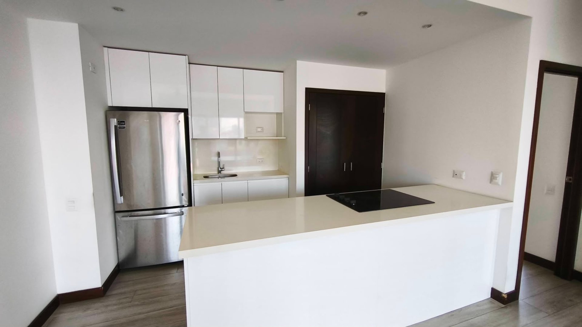 Apartamento en renta - 3 habitaciones Edificio NOVUS zona 14 Ref-6031 - Miniatura 17