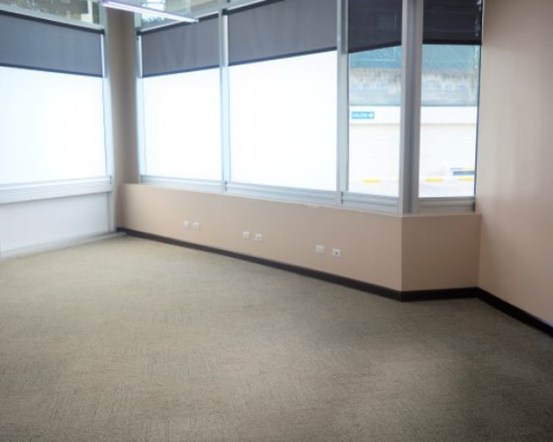 En venta o renta Local Comercial en Edificio Avante