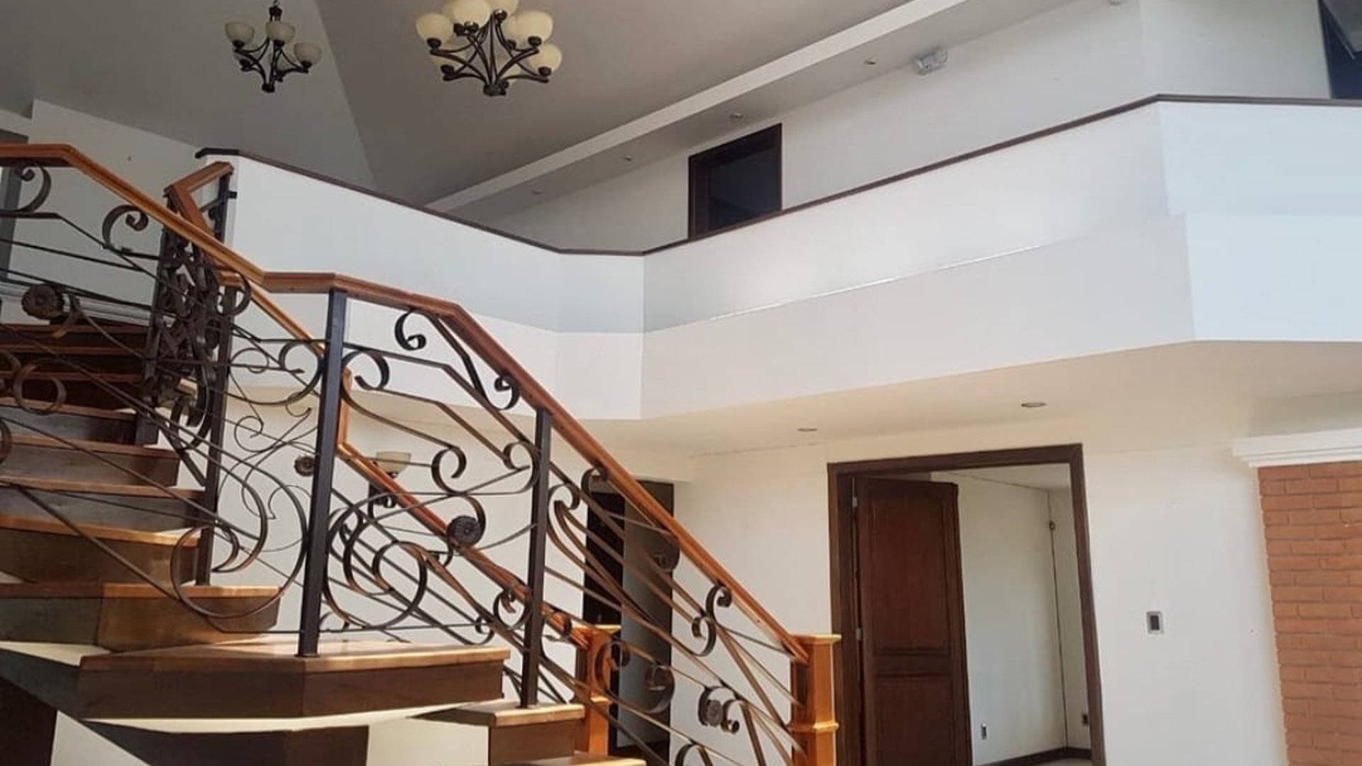Casa en Renta y Venta zona 16 / La Montaña - Miniatura 5