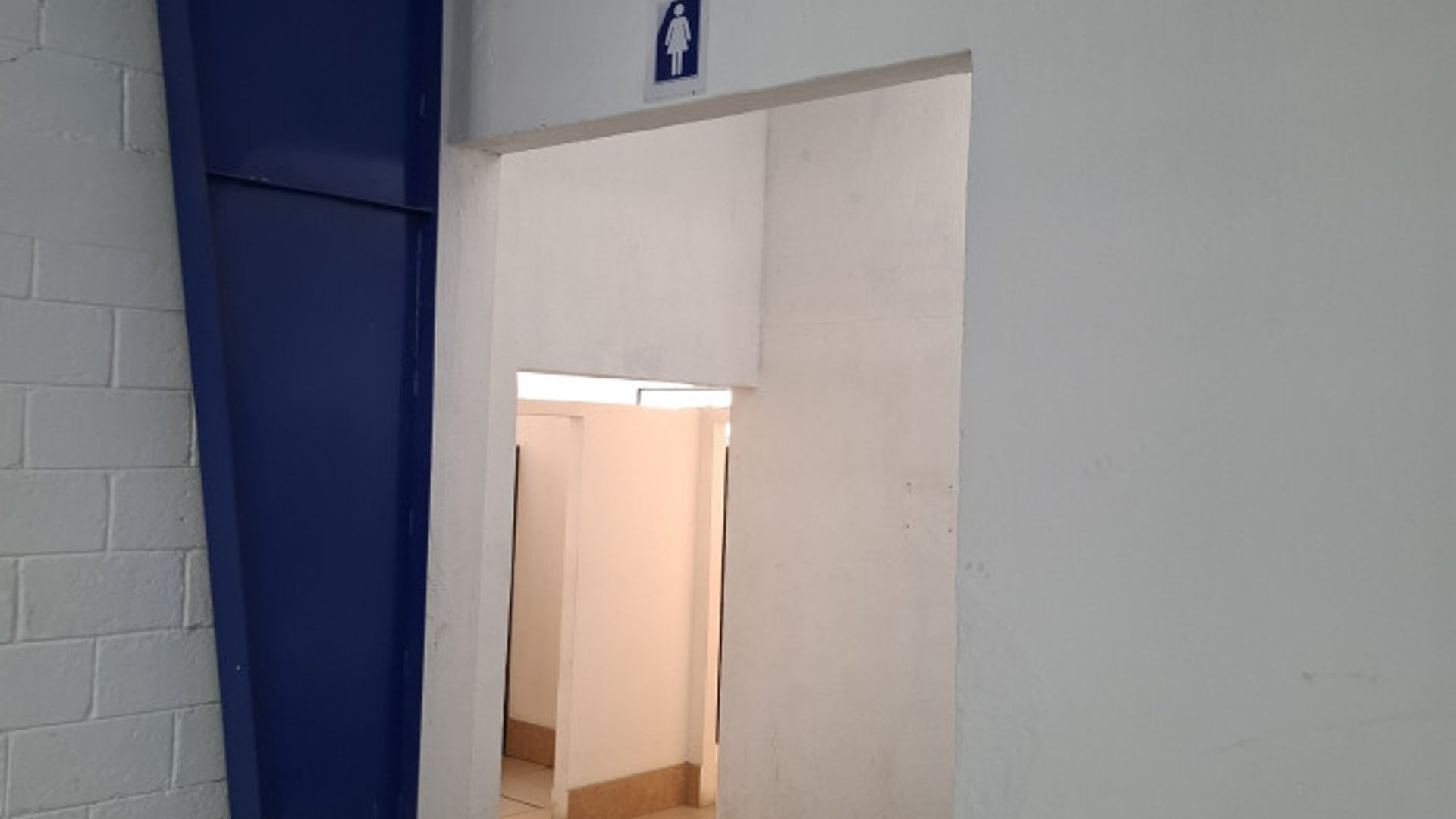 ALQUILER DE OFIBODEGA EN SAN MIGUEL PETAPA . - Miniatura 12