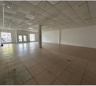 RENTA DE LOCAL + BODEGA | COLONIA LANDÍVAR – ZONA ESTRATÉGICA CERCA DE EL TRÉBOL