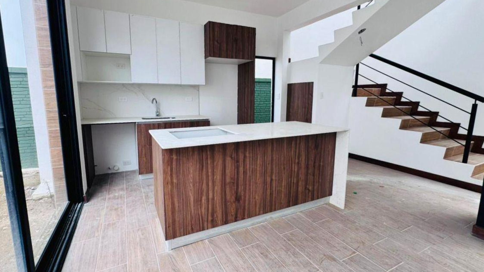 Casa en alquiler con jardín - 3 habitaciones en KM 16.5 CAES Ref-5858