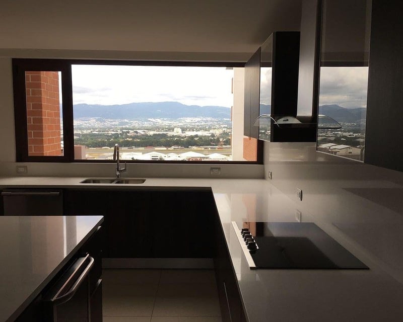 Apartamento en Renta – Edificio Noguchi, zona 14