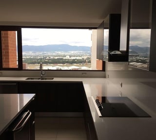 Apartamento en Renta – Edificio Noguchi, zona 14