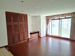 Venta de apartamento de 3 habitaciones en zona 15 VH 1 Ref-5988 - 3