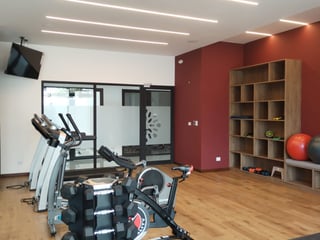 Apartamento Amueblado en Venta o Renta en la Zona 10 - 4
