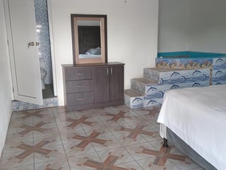 Casa en Venta de 4 Dormitorios en Santa Rosa - 4