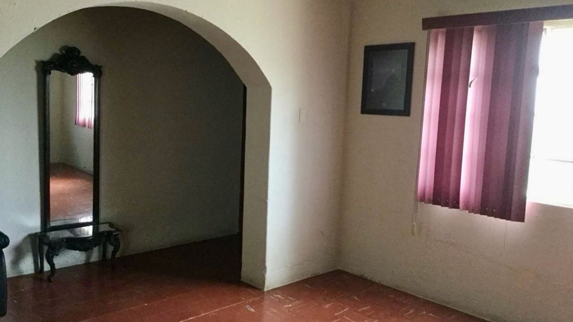 ALQUILO AMPLIA PROPIEDAD CERCANA A HOSPITALES EN ZONA 11 - Miniatura 4