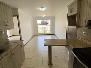 Apartamento en Edificio Portico zona 7 - 3 habitaciones Ref-5876 - 3
