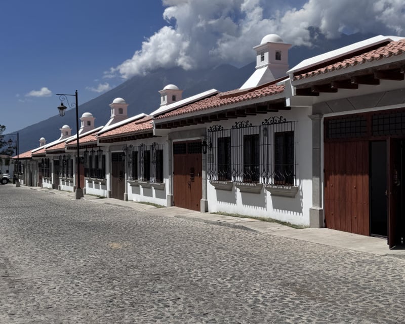 Hermosa Casa En Venta en Franciscanos Antigua Guatemala