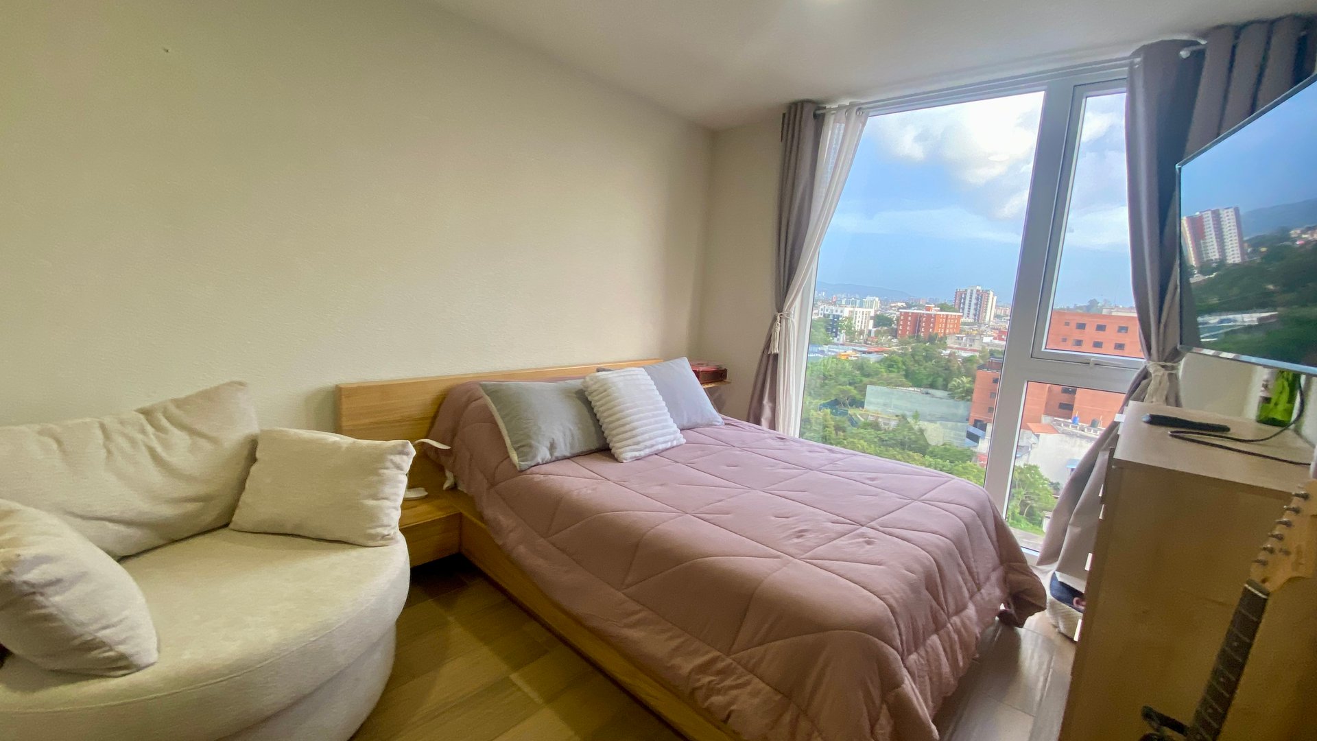 APARTAMENTO EN VENTA EDIFICIO BOSSEN ZONA 2 - Miniatura 4