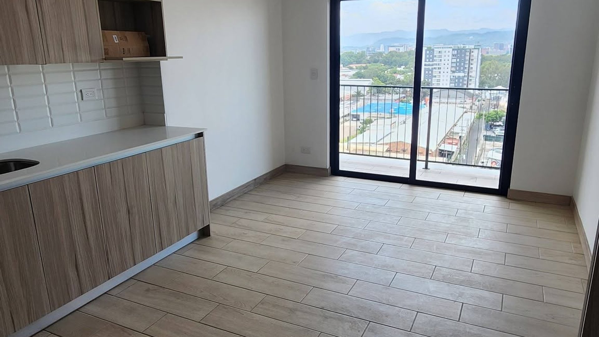 Apartamento amplio en alquiler ARMONIA, Zona 12