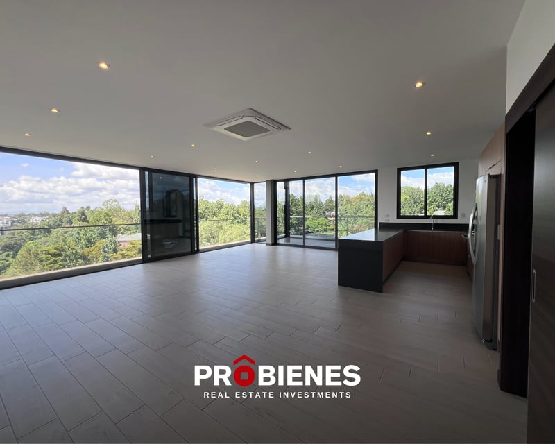 Penthouse de 3 habitaciones en SPAZIO zona 15