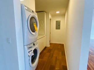 Apartamentos en Renta zona 10 / Lucca - Image 11