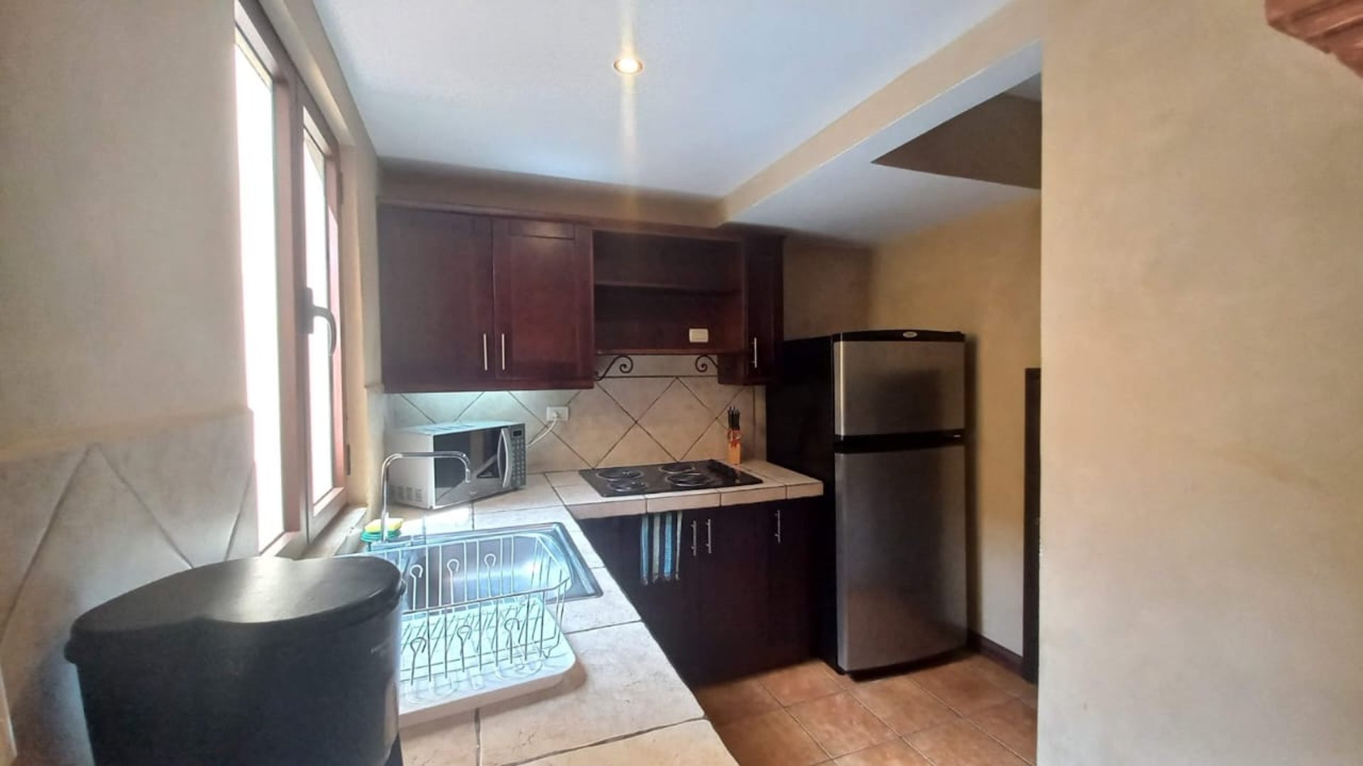 SUITE EN RENTA EN CONDOMINIO EN EL CASCO DE ANTIGUA GUATEMALA - Miniatura 9