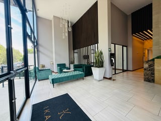 Venta de Hermoso Apartamento - Ikaria, Zona 15 - Image 16