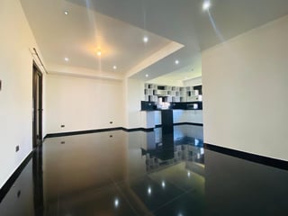 Vendo apartamento en Edificio Solaria zona 16 iniciando la Montaña - 4